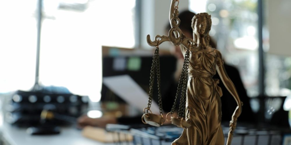 Existe limite de idade para receber pensão dos pais? - Laylla Maia Advocacia